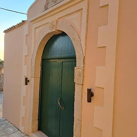 Semesterbostad Manor *